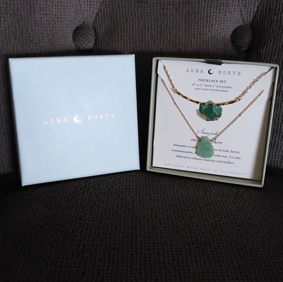 Luna🌙 Norte Double✌️ Gold Necklace Set - Picture 2 of 14